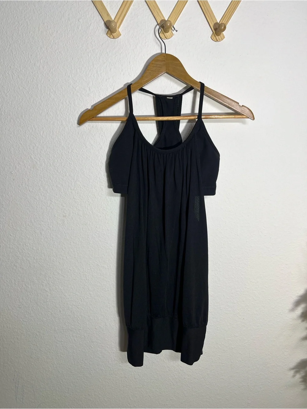 lululemon athletica tag size